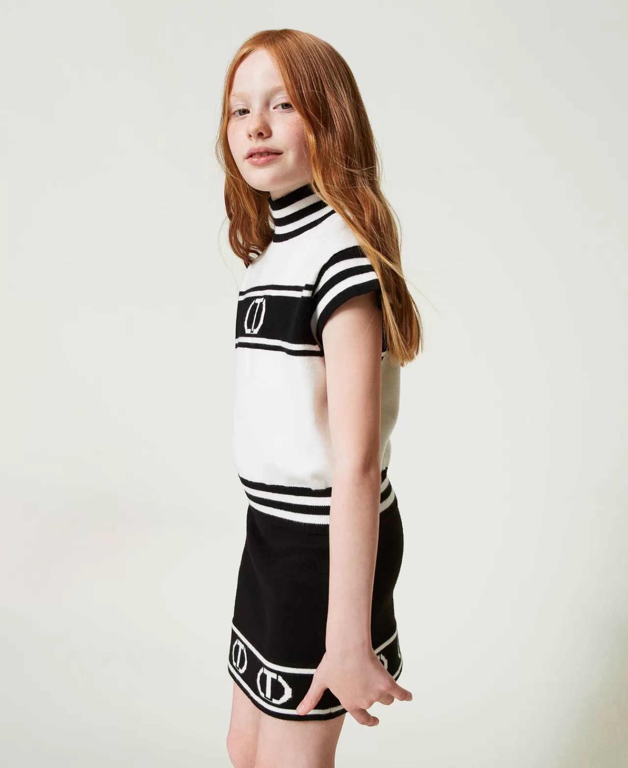 Gonne | TWINSET Milano Gonna Corta In Maglia Con Oval T Jacquard Bicolor Nero / Off White